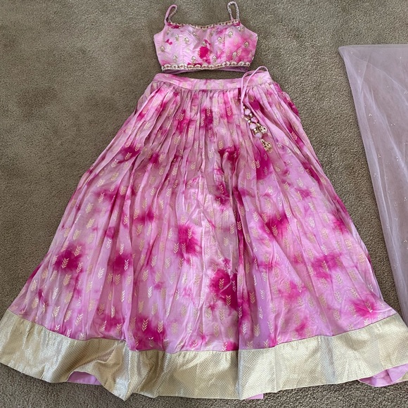 Pink and Gold Lengha Choli - Picture 2 of 6